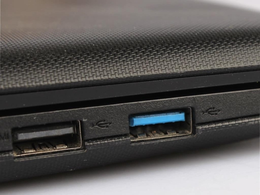 Laptop mit defektem USB-Port